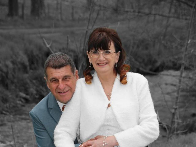 Le mariage de Bernard  et Francoise à Saint-Anthème, Puy-de-Dôme 39
