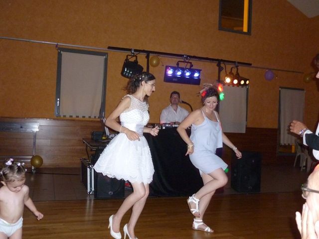 Le mariage de Clément et Elise à Abbans-Dessus, Doubs 13