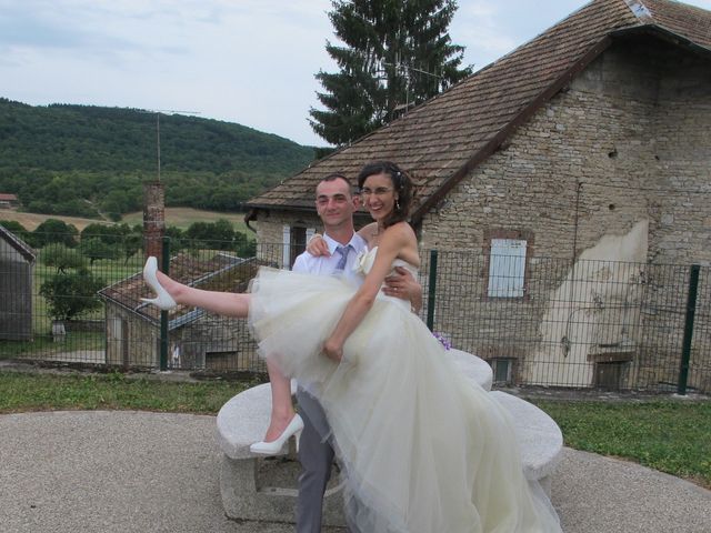 Le mariage de Clément et Elise à Abbans-Dessus, Doubs 23