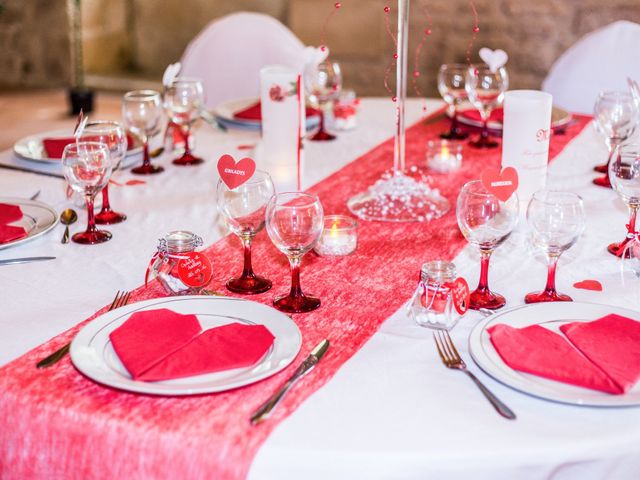 Le mariage de Anthony et Priscillia à Crazannes, Charente Maritime 12