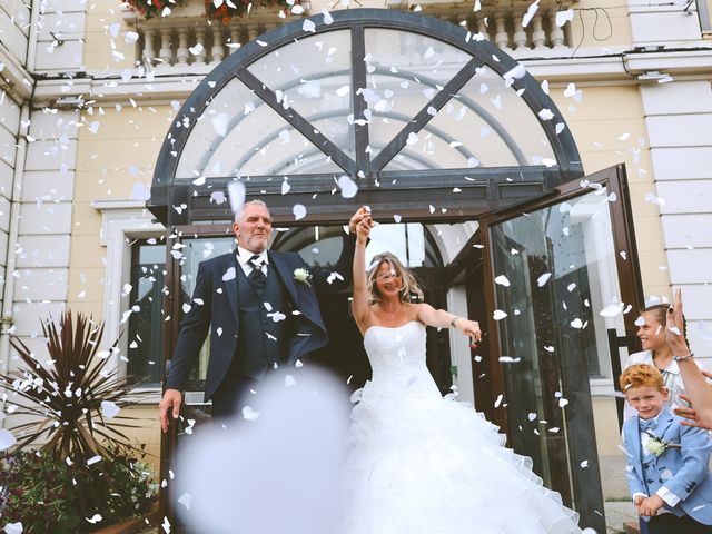 Le mariage de Jean Baptiste et Gaelle à Boulogne-sur-Mer, Pas-de-Calais 6