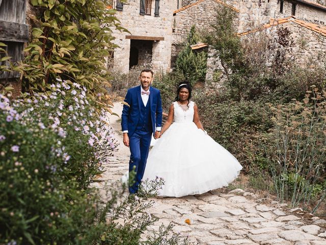 Le mariage de Pascal et Elodie à Saint-André-de-Chalencon, Haute-Loire 1