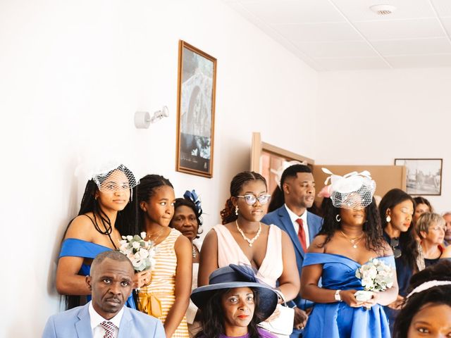 Le mariage de Pascal et Elodie à Saint-André-de-Chalencon, Haute-Loire 21