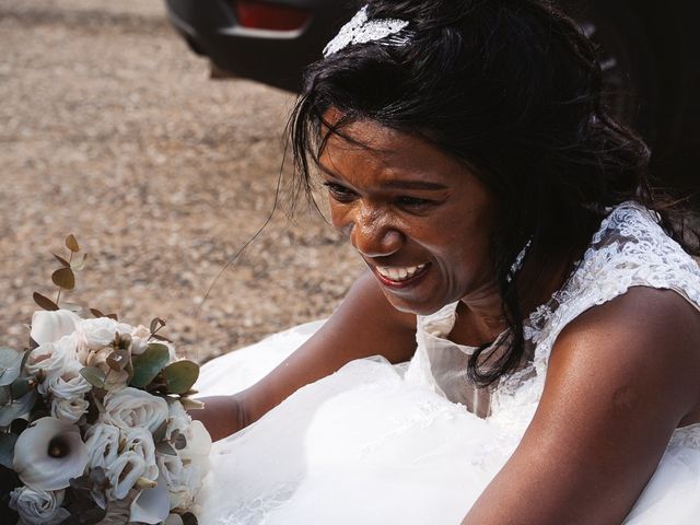 Le mariage de Pascal et Elodie à Saint-André-de-Chalencon, Haute-Loire 25