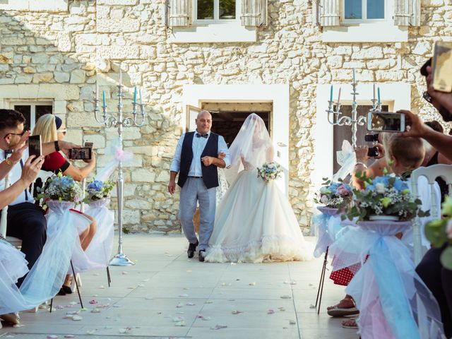 Le mariage de Florian et Alicia à Villeneuve-les-Avignon, Gard 15