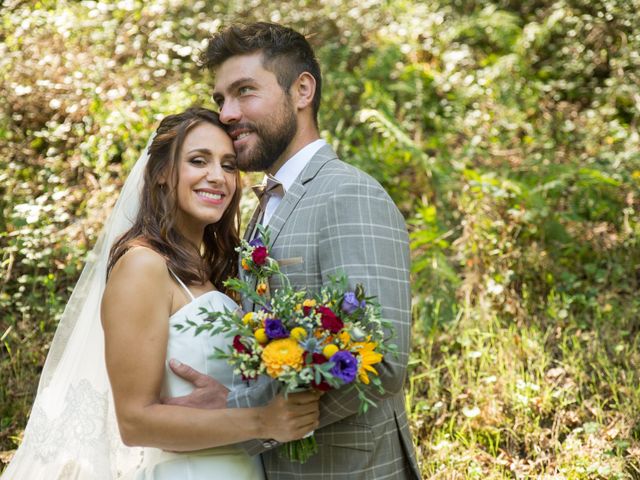 Le mariage de Guillaume et Lenaïc à Mornand-en-Forez, Loire 13