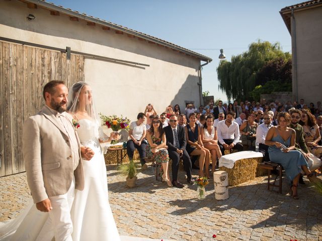 Le mariage de Guillaume et Lenaïc à Mornand-en-Forez, Loire 24