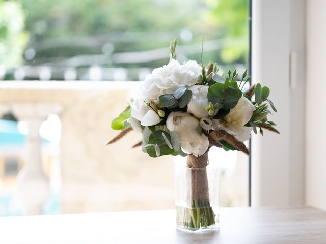 Le mariage de Anthony et Julie à Faucon, Vaucluse 1