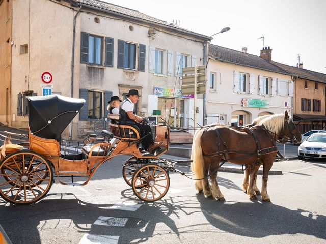 Le mariage de Alexandre et Tony à Villeneuve, Ain 30