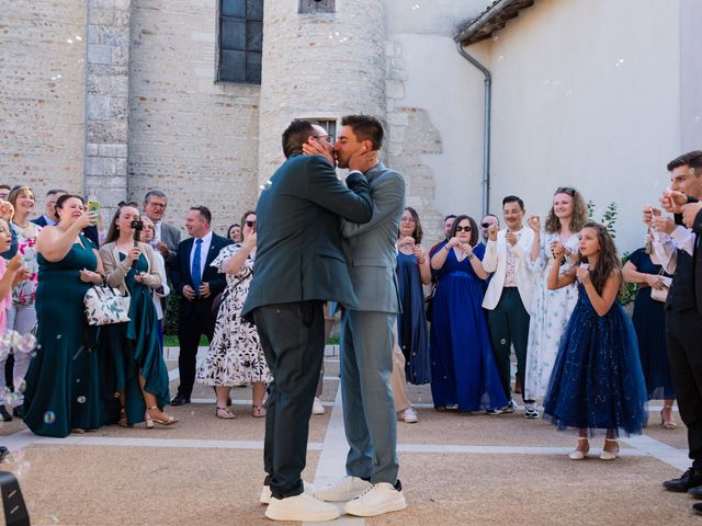 Le mariage de Alexandre et Tony à Villeneuve, Ain 34