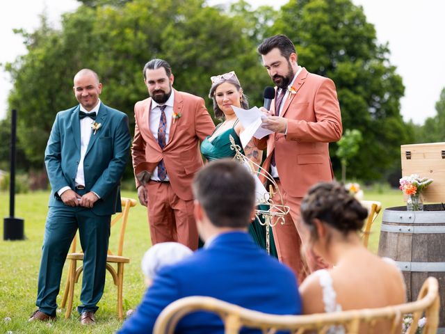 Le mariage de Matthieu et Mathilde à Saint-Trinit, Vaucluse 38