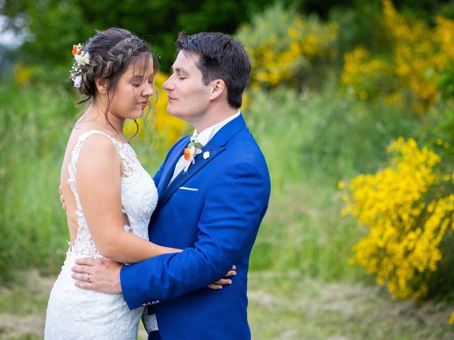 Le mariage de Matthieu et Mathilde à Saint-Trinit, Vaucluse 56