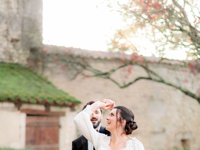 Le mariage de Thibault et Astrée à Lachaise, Charente 10