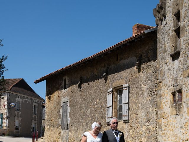 Le mariage de Franck et Julie à Saint-Martin-de-Fressengeas, Dordogne 21