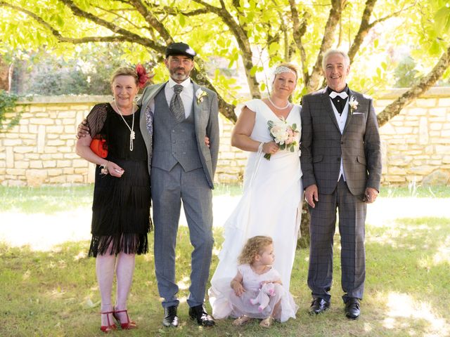 Le mariage de Franck et Julie à Saint-Martin-de-Fressengeas, Dordogne 44
