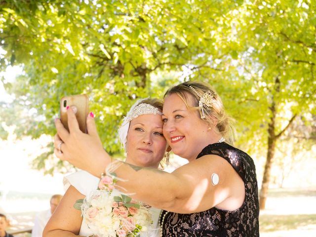 Le mariage de Franck et Julie à Saint-Martin-de-Fressengeas, Dordogne 59