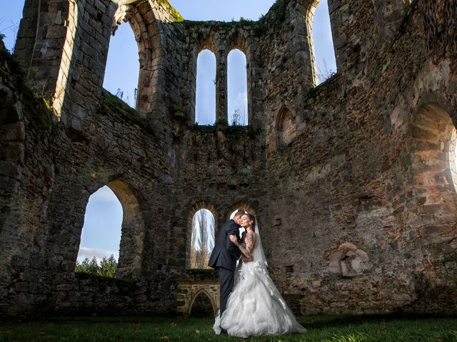 Le mariage de Jumo et Leslie à Fontenay-Trésigny, Seine-et-Marne 1