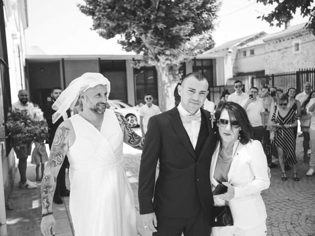 Le mariage de Kevin et Marine à Piolenc, Vaucluse 5