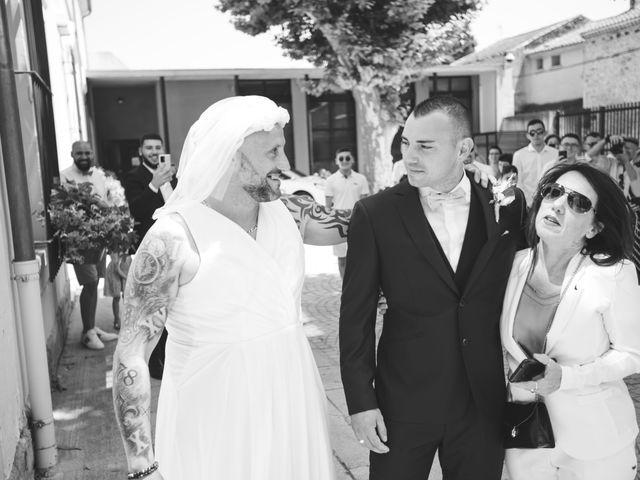 Le mariage de Kevin et Marine à Piolenc, Vaucluse 6