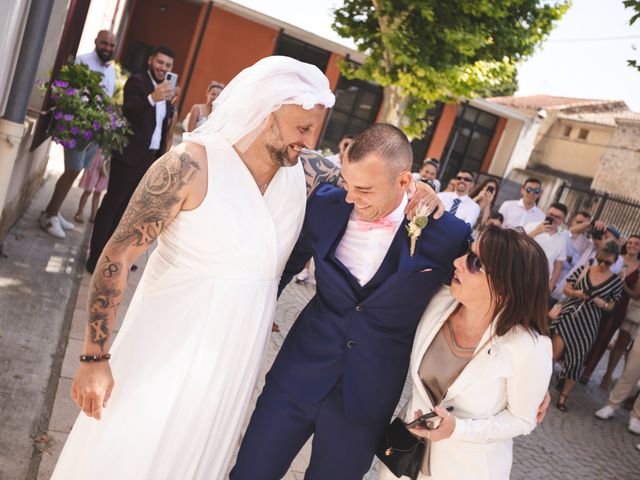 Le mariage de Kevin et Marine à Piolenc, Vaucluse 7