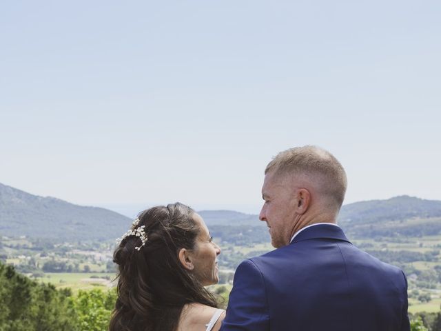Le mariage de Thomas et Alexandra à Signes, Var 3
