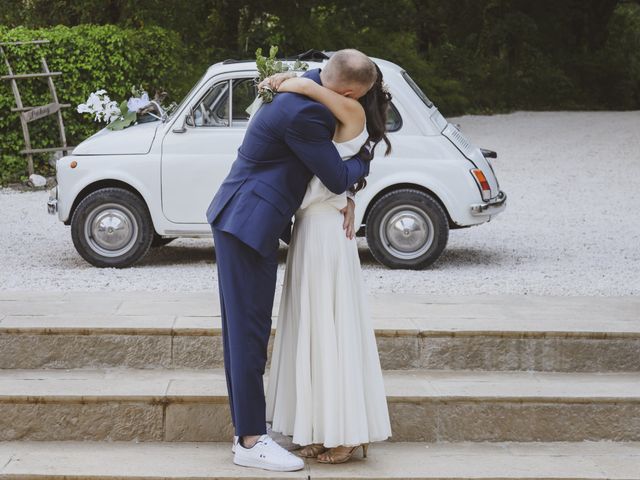 Le mariage de Thomas et Alexandra à Signes, Var 2
