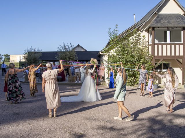 Le mariage de Yoan et Claire à Bavent, Calvados 9