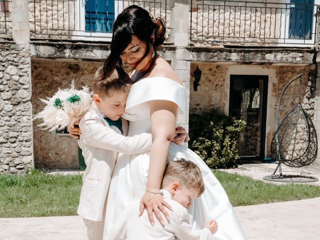 Le mariage de Joël  et Morgane à Saint-Paul-Trois-Châteaux, Drôme 3