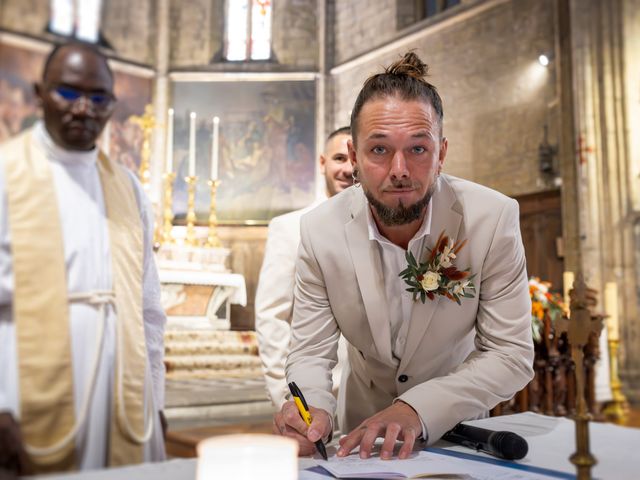 Le mariage de Jonathan et Sophia à Vitrolles, Bouches-du-Rhône 37