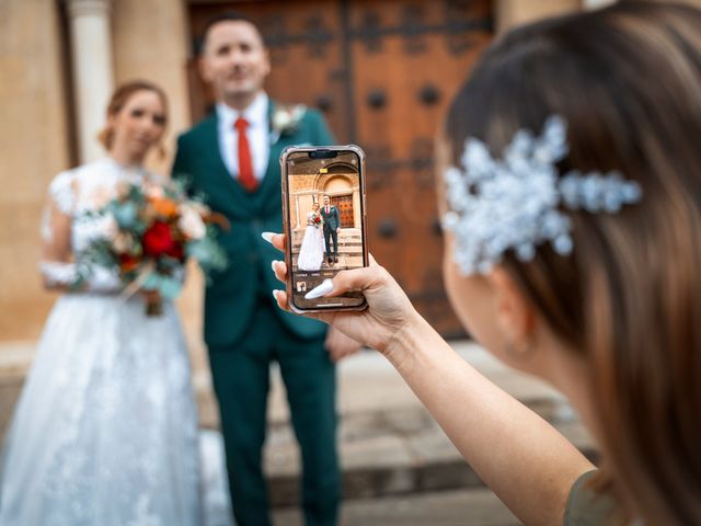 Le mariage de Jonathan et Sophia à Vitrolles, Bouches-du-Rhône 46