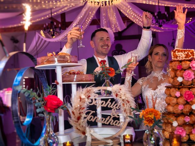 Le mariage de Jonathan et Sophia à Vitrolles, Bouches-du-Rhône 82