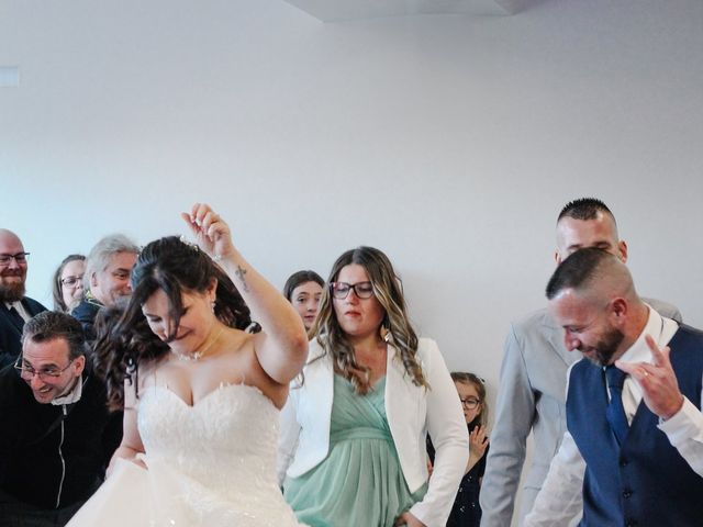 Le mariage de David et Justine à Attainville, Val-d'Oise 2