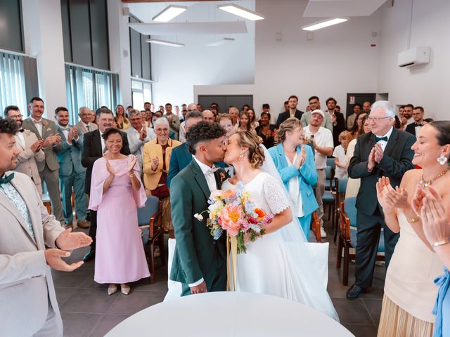 Le mariage de Emanuel et Rachel à Saint-Laurent-de-la-Prée, Charente Maritime 10