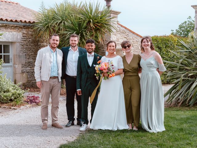 Le mariage de Emanuel et Rachel à Saint-Laurent-de-la-Prée, Charente Maritime 25