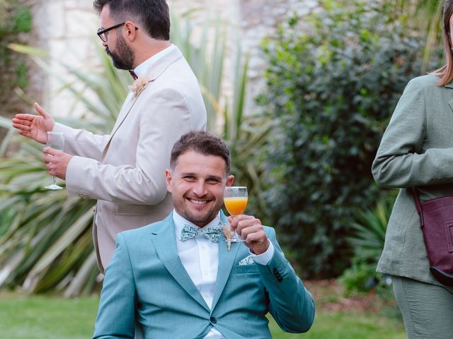 Le mariage de Emanuel et Rachel à Saint-Laurent-de-la-Prée, Charente Maritime 29