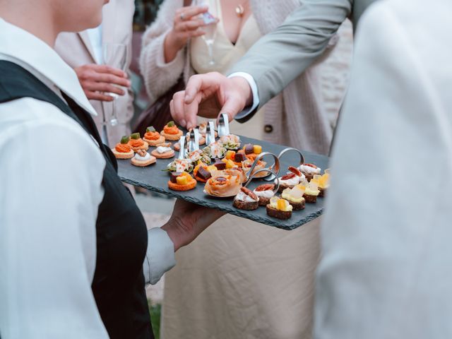 Le mariage de Emanuel et Rachel à Saint-Laurent-de-la-Prée, Charente Maritime 30