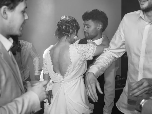Le mariage de Emanuel et Rachel à Saint-Laurent-de-la-Prée, Charente Maritime 47