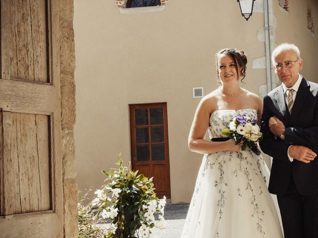 Le mariage de Michael et Sarah à Saint-Étienne-de-Vicq, Allier 13