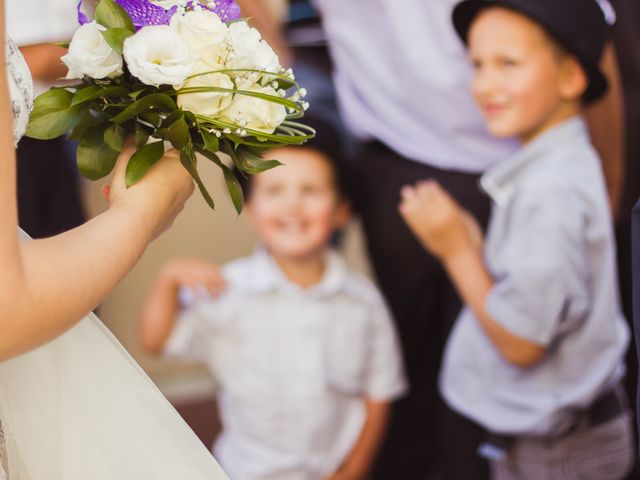 Le mariage de Michael et Sarah à Saint-Étienne-de-Vicq, Allier 24