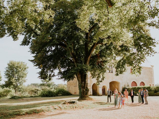 Le mariage de Helen et Nicolas à Tuffé, Sarthe 19