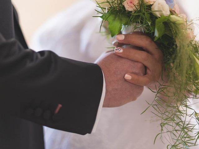 Le mariage de Laurent et Caroline à Neuilly-sous-Clermont, Oise 29