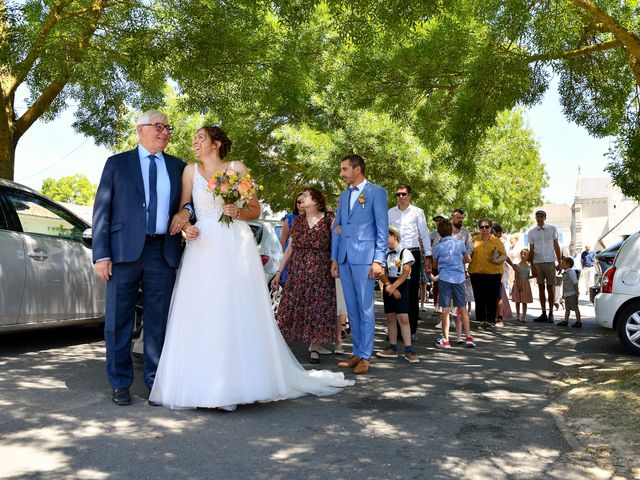 Le mariage de Emilie et Antoine à Jaunay-Marigny, Vienne 15