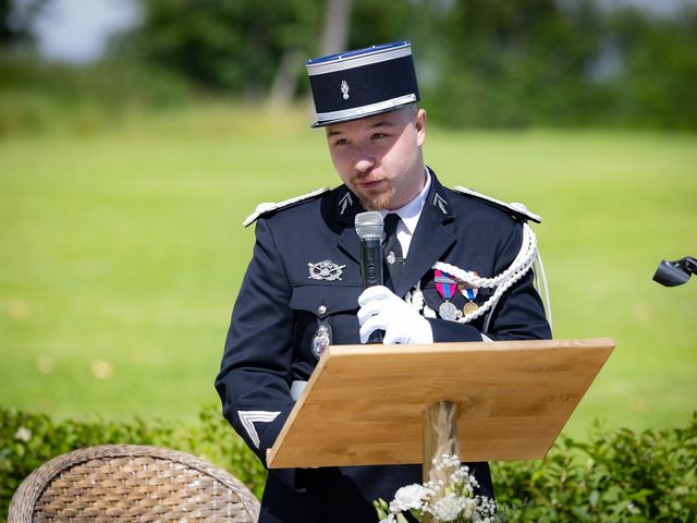 Le mariage de Romain et Gwendoline à Saint-Pierre-le-Moûtier, Nièvre 12