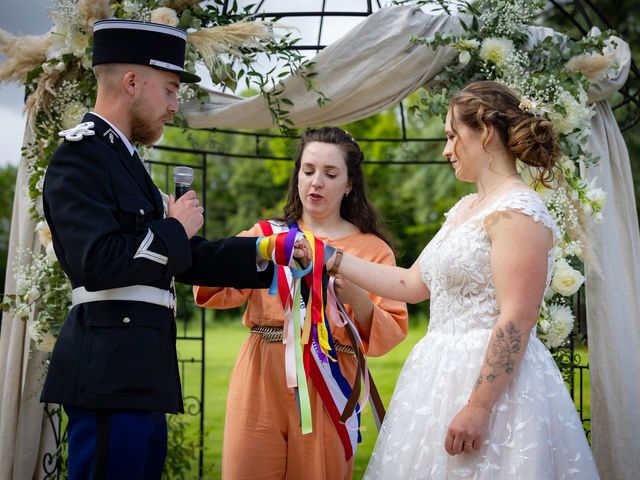 Le mariage de Romain et Gwendoline à Saint-Pierre-le-Moûtier, Nièvre 20