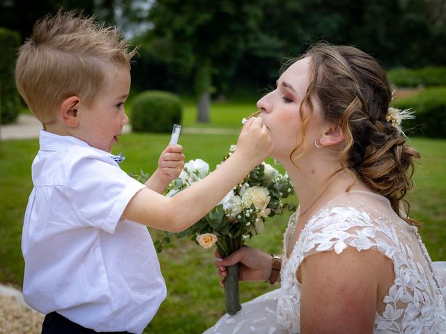 Le mariage de Romain et Gwendoline à Saint-Pierre-le-Moûtier, Nièvre 22