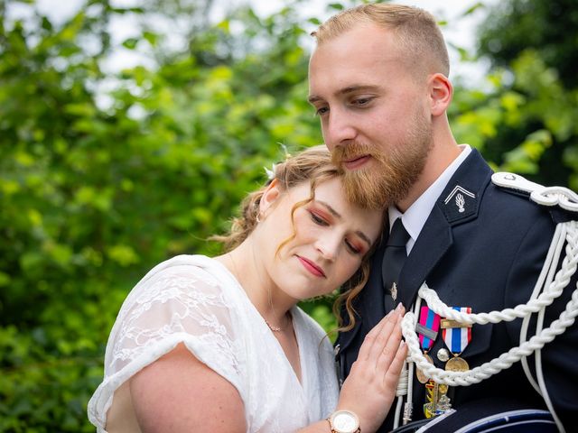 Le mariage de Romain et Gwendoline à Saint-Pierre-le-Moûtier, Nièvre 55