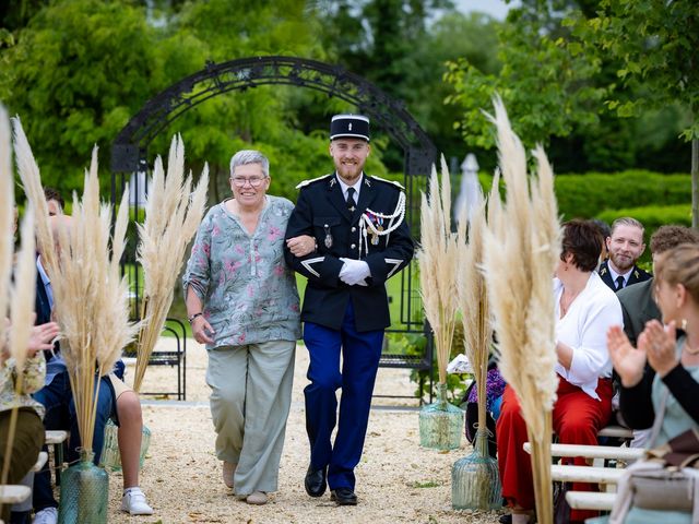 Le mariage de Romain et Gwendoline à Saint-Pierre-le-Moûtier, Nièvre 63