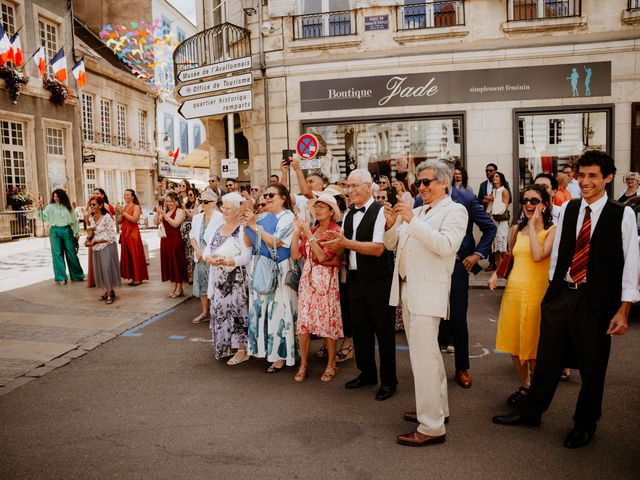 Le mariage de Sebastien et Quentin à Avallon, Yonne 7