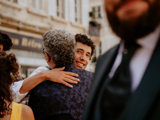 Le mariage de Sebastien et Quentin à Avallon, Yonne 9