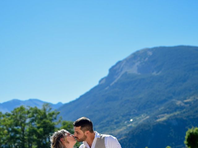 Le mariage de Valentin et Cloé à Mont-Dauphin, Hautes-Alpes 17